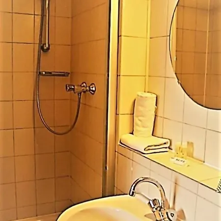 Birkeneck Szálloda Heusenstamm